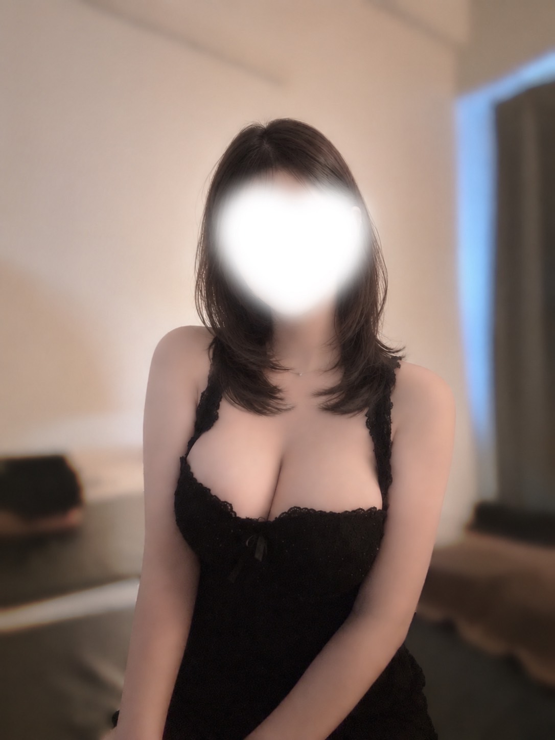 ⟢ 望月　ゆりな ⟣